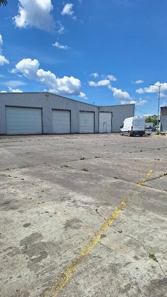 Soseaua de Centura, str. Odaii, la 10 m de pod pe DN1.